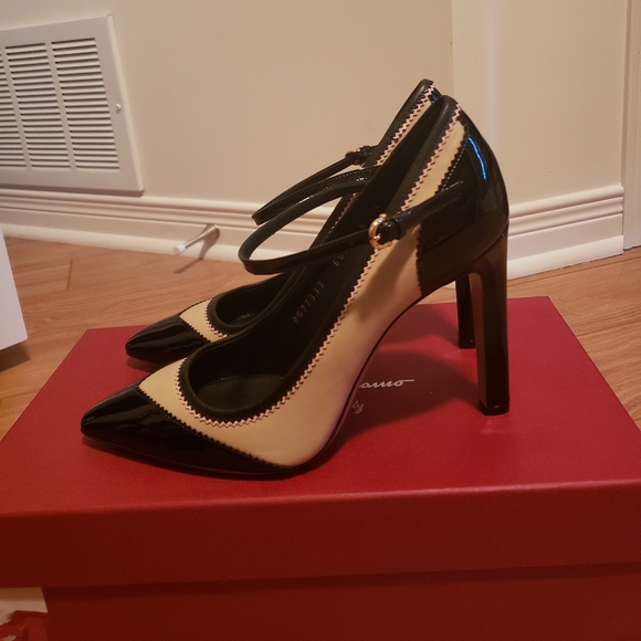 Brand New Salvatore Ferragamo Heels - Picture 5 of 10